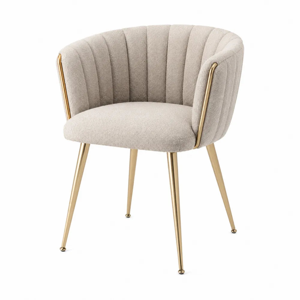 Chaise en tissu polyester beige avec pieds en métal doré